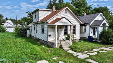 Tiny photo for 1107 Peck Street, Toledo, OH 43608 (MLS # 10013083)