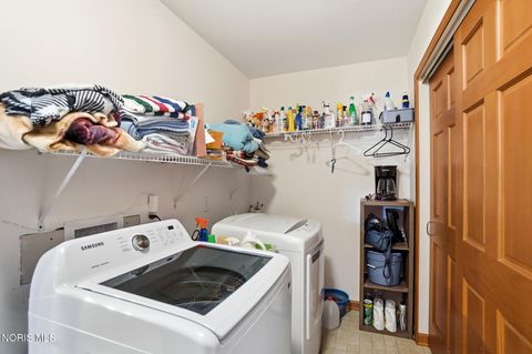 Tiny photo for 7223 Hunters Chase, Maumee, OH 43537 (MLS # 10004106)