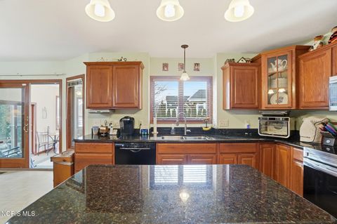 Tiny photo for 7223 Hunters Chase, Maumee, OH 43537 (MLS # 10004106)