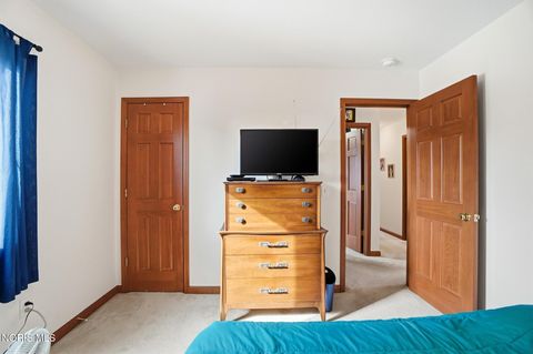 Tiny photo for 7223 Hunters Chase, Maumee, OH 43537 (MLS # 10004106)