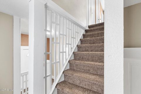 Tiny photo for 822 Delence Street, Toledo, OH 43605 (MLS # 10006523)