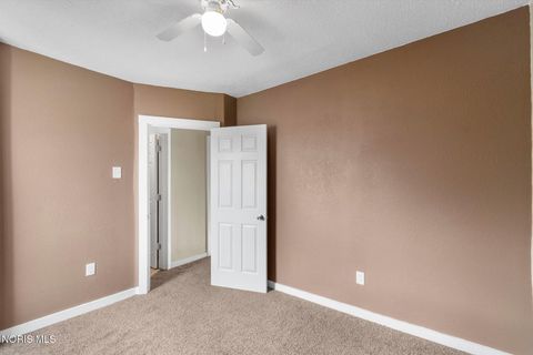 Tiny photo for 822 Delence Street, Toledo, OH 43605 (MLS # 10006523)