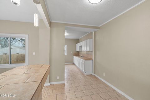 Tiny photo for 822 Delence Street, Toledo, OH 43605 (MLS # 10006523)