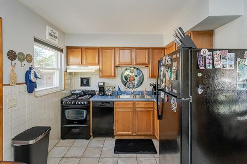 Tiny photo for 4912 Burnham Avenue, Toledo, OH 43612 (MLS # 10000012)