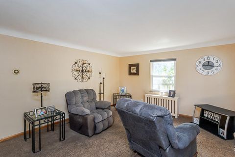 Tiny photo for 4912 Burnham Avenue, Toledo, OH 43612 (MLS # 10000012)