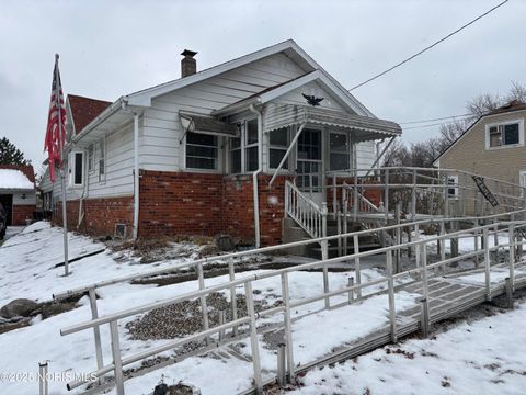 Photo of 5664 Stewart Road, Sylvania, OH 43560 (MLS # 10002308)