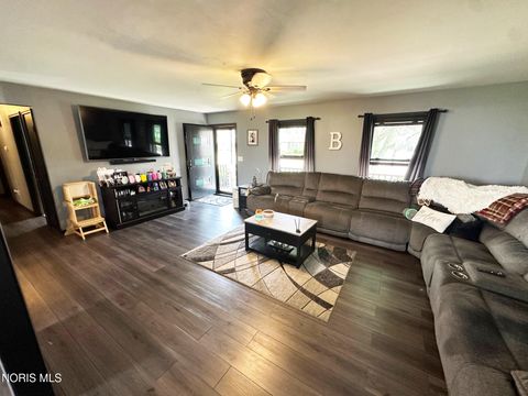 Tiny photo for 340 Hillshafer Drive, Findlay, OH 45840 (MLS # 10005617)