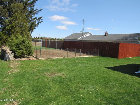 Tiny photo for 8437 18 Road, Bryan, OH 43506 (MLS # 10006129)