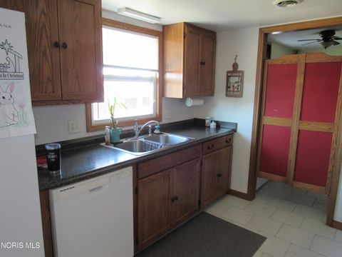 Tiny photo for 8437 18 Road, Bryan, OH 43506 (MLS # 10006129)