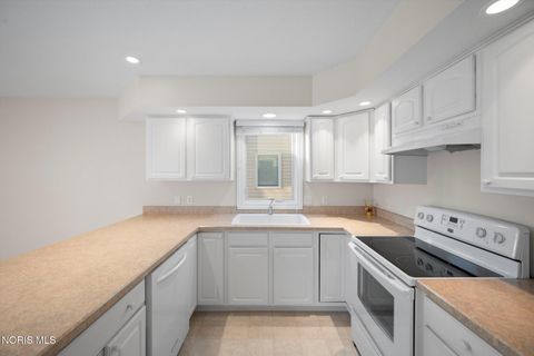 Tiny photo for 4347 Crystal Ridge Drive, Maumee, OH 43537 (MLS # 10004098)