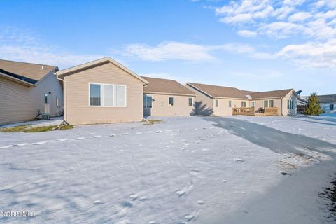 Tiny photo for 4347 Crystal Ridge Drive, Maumee, OH 43537 (MLS # 10004098)