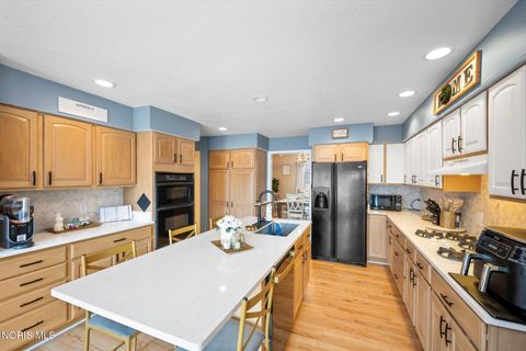 Tiny photo for 16103 S Normandy Road, Perrysburg, OH 43551 (MLS # 10005033)