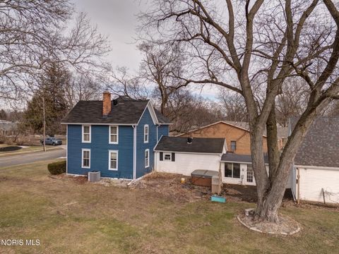 Tiny photo for 1195 Farnsworth Road, Waterville, OH 43566 (MLS # 10005388)