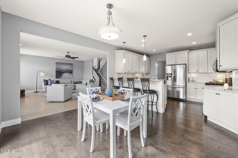 Tiny photo for 9599 Newbury Lane, Whitehouse, OH 43571 (MLS # 10008224)