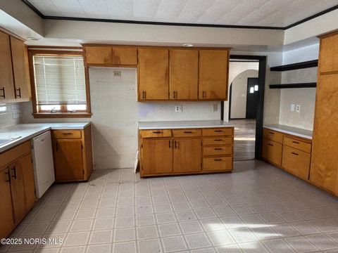 Tiny photo for 335 Windsor Lane, Gibsonburg, OH 43431 (MLS # 10002362)