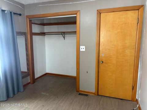 Tiny photo for 335 Windsor Lane, Gibsonburg, OH 43431 (MLS # 10002362)