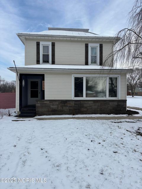 Tiny photo for 335 Windsor Lane, Gibsonburg, OH 43431 (MLS # 10002362)