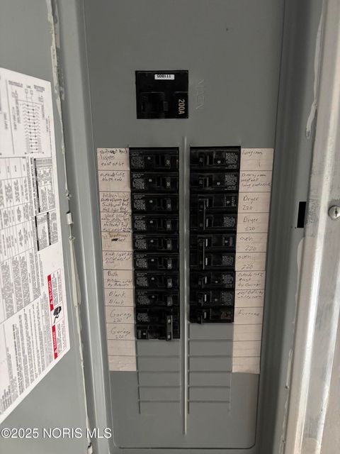 Tiny photo for 335 Windsor Lane, Gibsonburg, OH 43431 (MLS # 10002362)