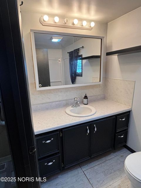 Tiny photo for 335 Windsor Lane, Gibsonburg, OH 43431 (MLS # 10002362)