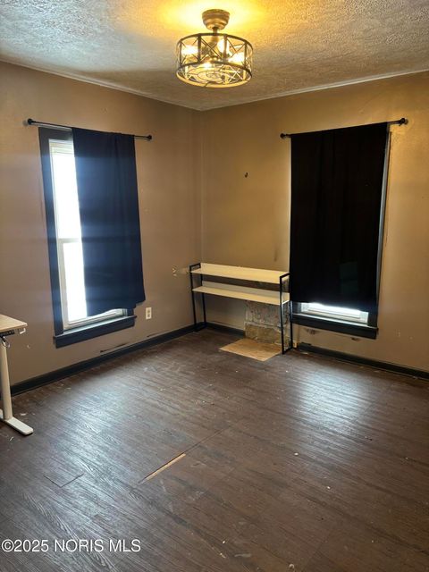 Tiny photo for 335 Windsor Lane, Gibsonburg, OH 43431 (MLS # 10002362)