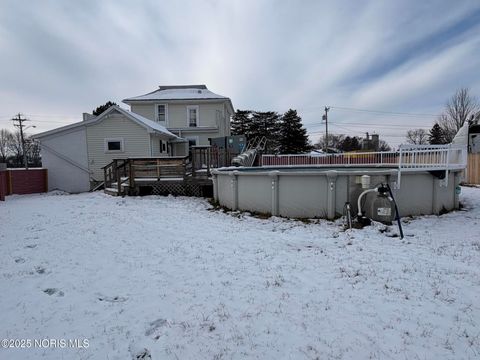 Tiny photo for 335 Windsor Lane, Gibsonburg, OH 43431 (MLS # 10002362)