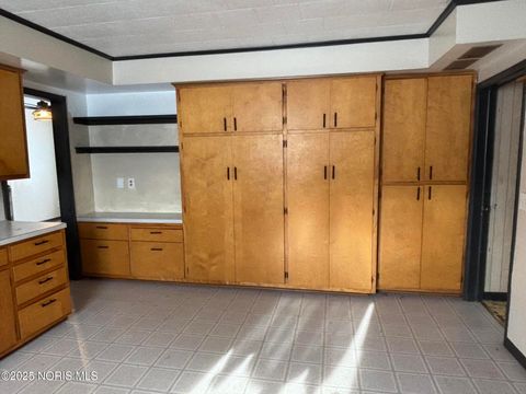 Tiny photo for 335 Windsor Lane, Gibsonburg, OH 43431 (MLS # 10002362)