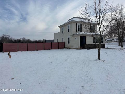 Tiny photo for 335 Windsor Lane, Gibsonburg, OH 43431 (MLS # 10002362)