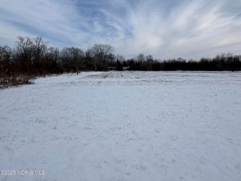 Tiny photo for 335 Windsor Lane, Gibsonburg, OH 43431 (MLS # 10002362)