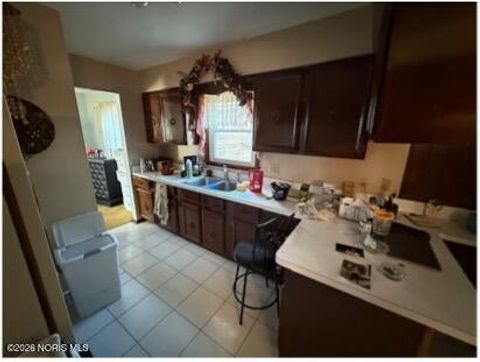 Tiny photo for 1236 Eastland Drive, Oregon, OH 43616 (MLS # 10002780)