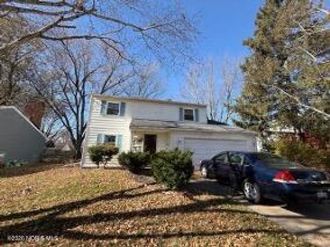 1236 Eastland Drive Oregon OH 43616