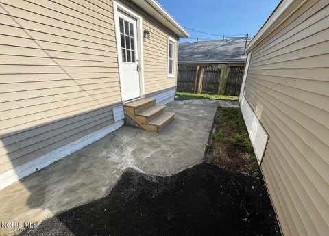 Tiny photo for 2519 Lima Avenue, Toledo, OH 43613 (MLS # 10011565)