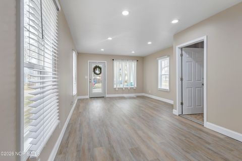 Tiny photo for 707 Franklin Avenue, Fremont, OH 43420 (MLS # 10003113)