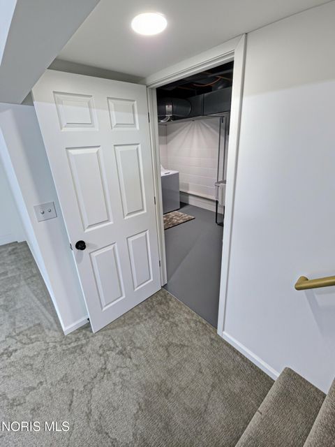 Tiny photo for 2324 Ward Street, Toledo, OH 43609 (MLS # 10010293)