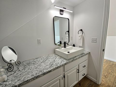 Tiny photo for 2324 Ward Street, Toledo, OH 43609 (MLS # 10010293)