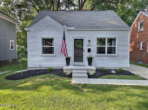 Photo of 2324 Ward Street, Toledo, OH 43609 (MLS # 10010293)