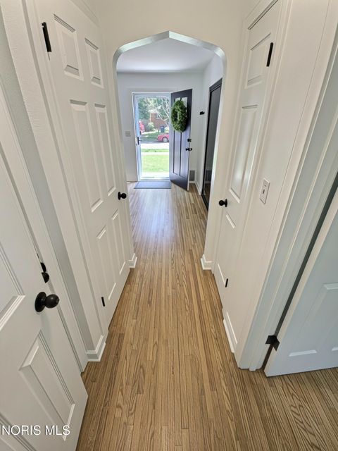 Tiny photo for 2324 Ward Street, Toledo, OH 43609 (MLS # 10010293)