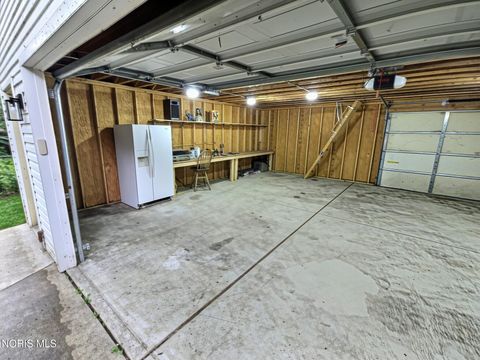 Tiny photo for 2324 Ward Street, Toledo, OH 43609 (MLS # 10010293)