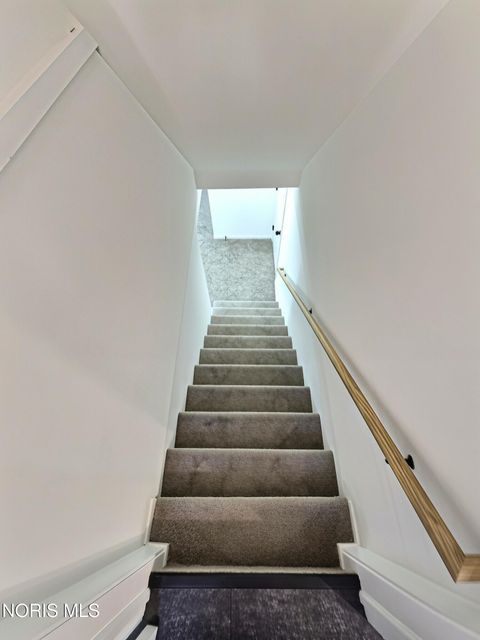 Tiny photo for 2324 Ward Street, Toledo, OH 43609 (MLS # 10010293)