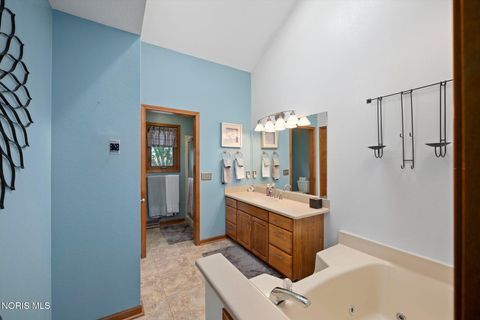 Tiny photo for 2252 Cedarwood Drive, Maumee, OH 43537 (MLS # 10009452)