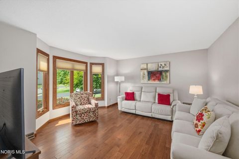 Tiny photo for 2252 Cedarwood Drive, Maumee, OH 43537 (MLS # 10009452)