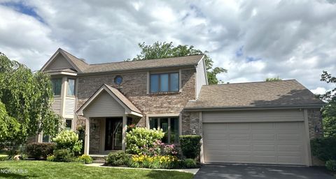 Photo of 2252 Cedarwood Drive, Maumee, OH 43537 (MLS # 10009452)