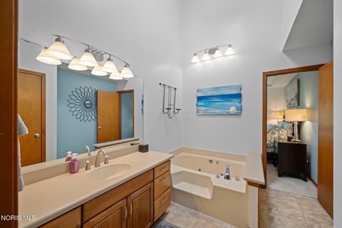 Tiny photo for 2252 Cedarwood Drive, Maumee, OH 43537 (MLS # 10009452)