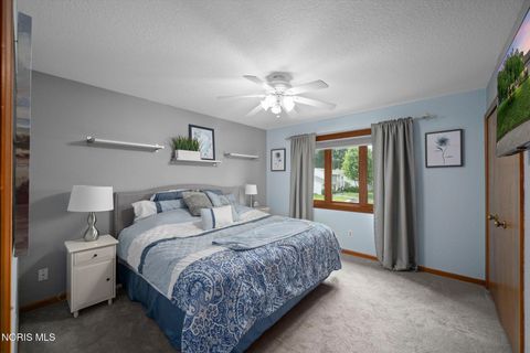 Tiny photo for 2252 Cedarwood Drive, Maumee, OH 43537 (MLS # 10009452)
