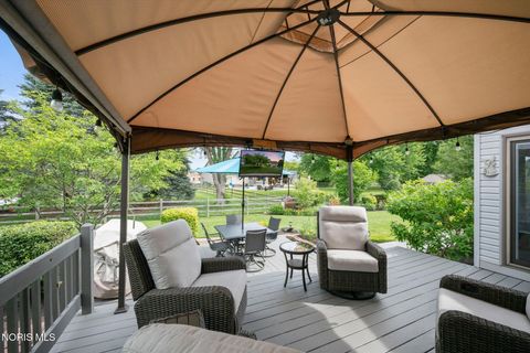 Tiny photo for 2252 Cedarwood Drive, Maumee, OH 43537 (MLS # 10009452)