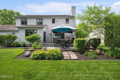 Tiny photo for 2252 Cedarwood Drive, Maumee, OH 43537 (MLS # 10009452)