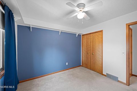 Tiny photo for 2252 Cedarwood Drive, Maumee, OH 43537 (MLS # 10009452)
