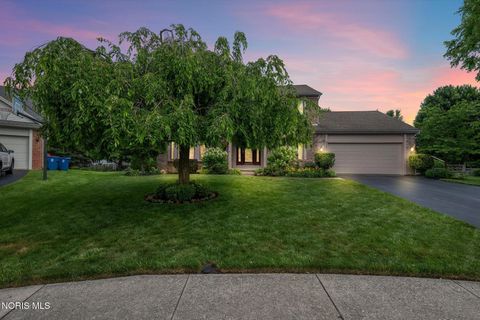 Tiny photo for 2252 Cedarwood Drive, Maumee, OH 43537 (MLS # 10009452)