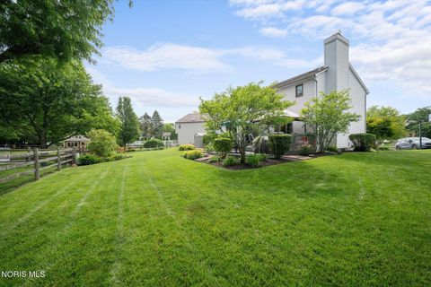 Tiny photo for 2252 Cedarwood Drive, Maumee, OH 43537 (MLS # 10009452)