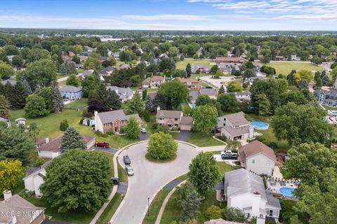 Tiny photo for 2252 Cedarwood Drive, Maumee, OH 43537 (MLS # 10009452)