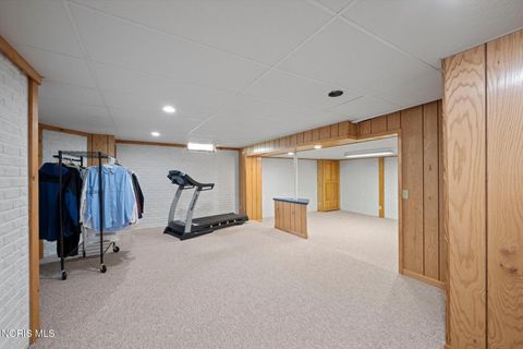 Tiny photo for 2252 Cedarwood Drive, Maumee, OH 43537 (MLS # 10009452)
